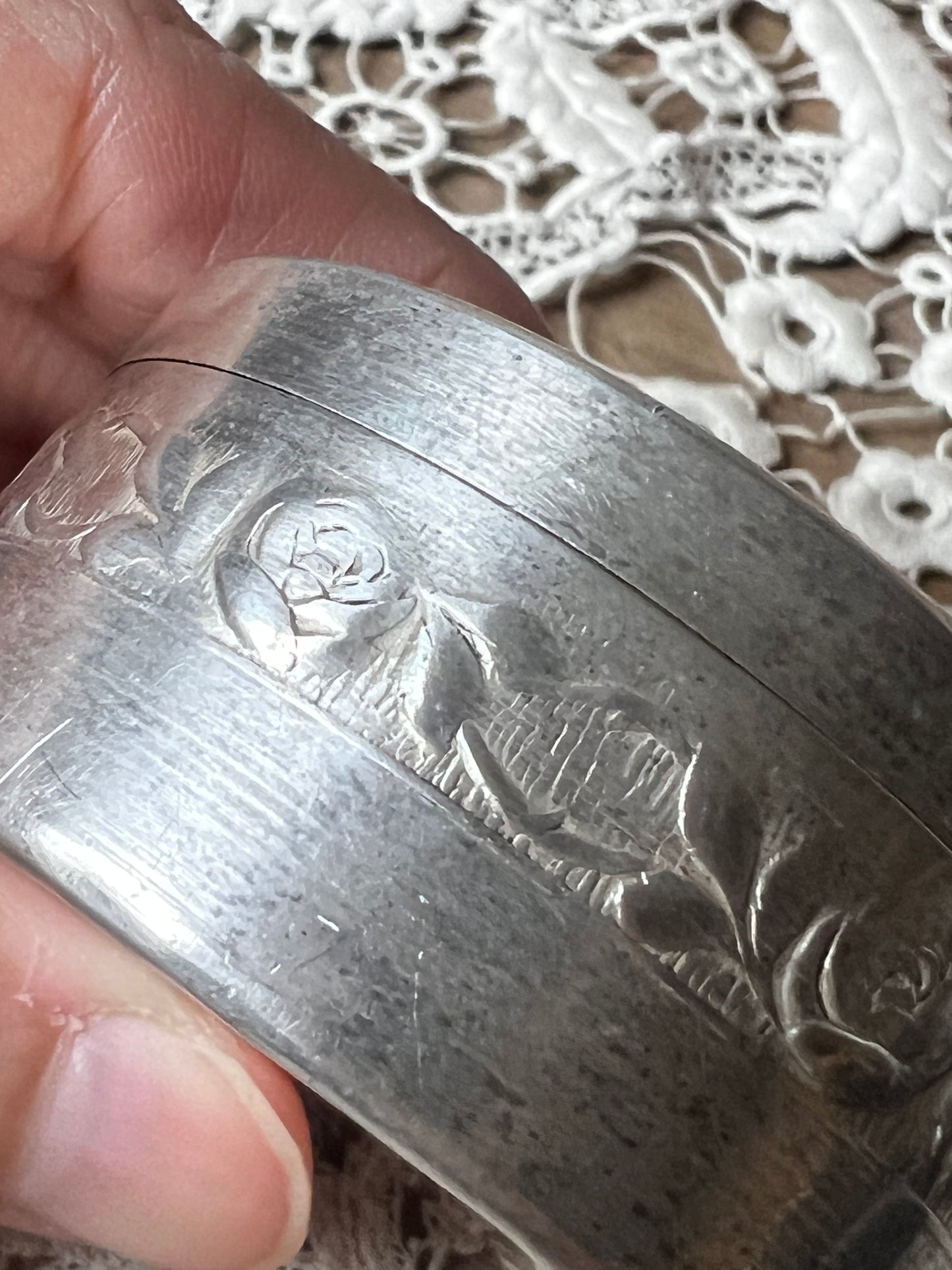 ★銀の小物ケース(薔薇)