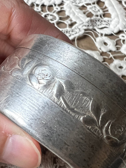 ★銀の小物ケース(薔薇)