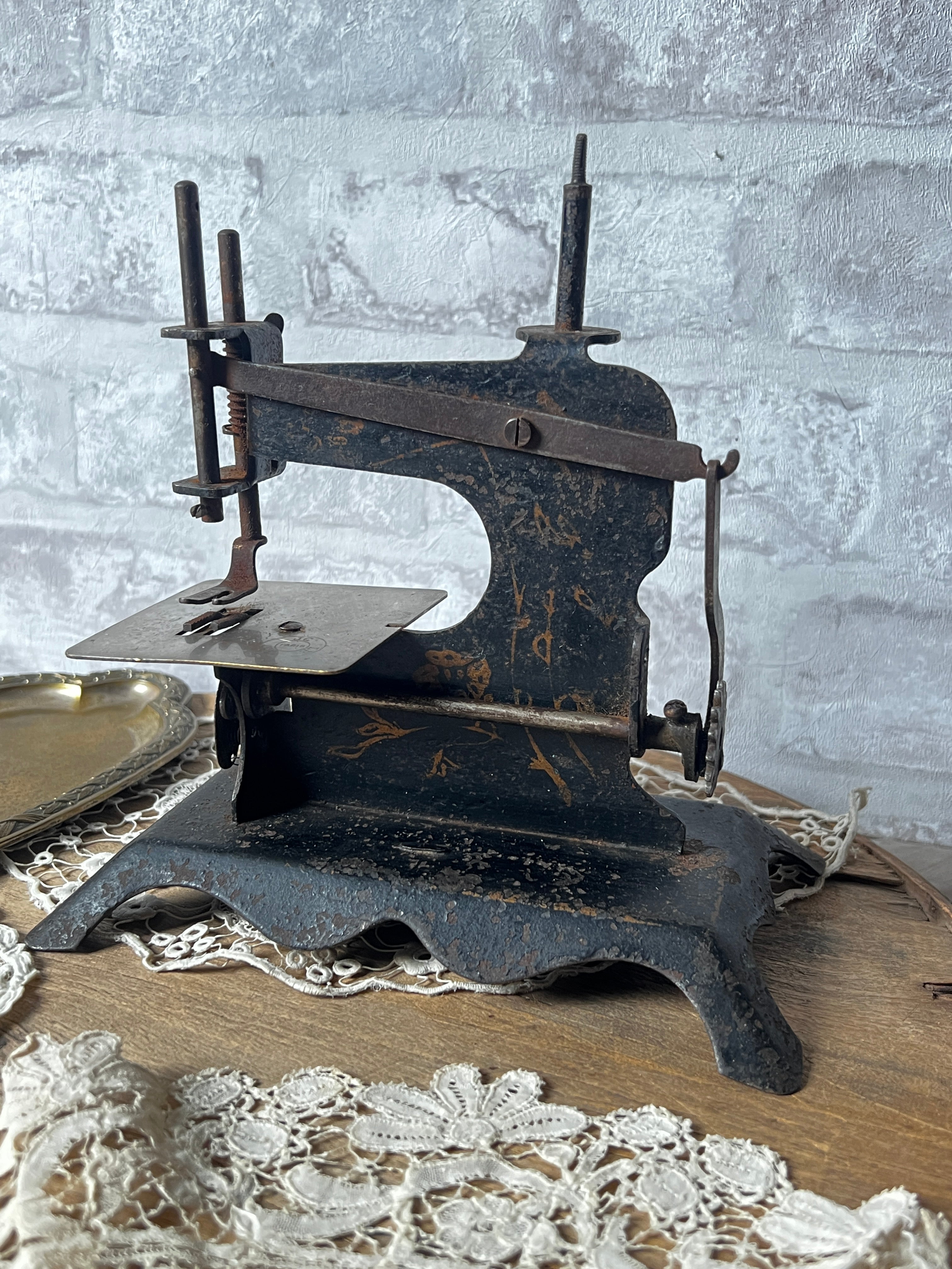 アンティークトイミシン – France Antique 銀色アンティーク