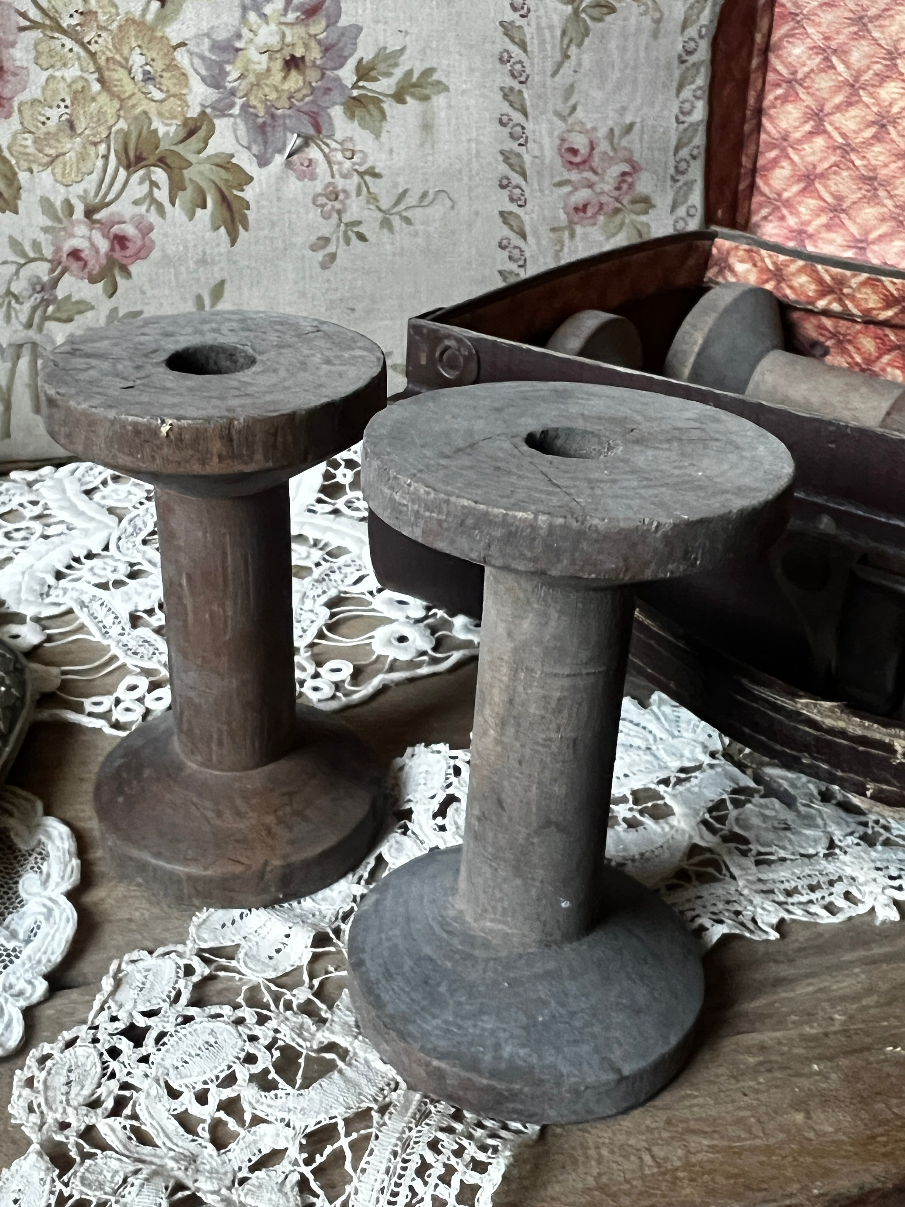 ☆カルトントランクと糸巻セット – France Antique 銀色アンティーク