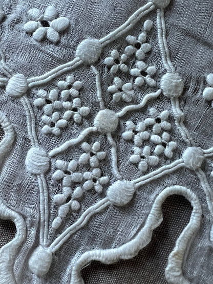 白刺繍婚礼用ハンカチ