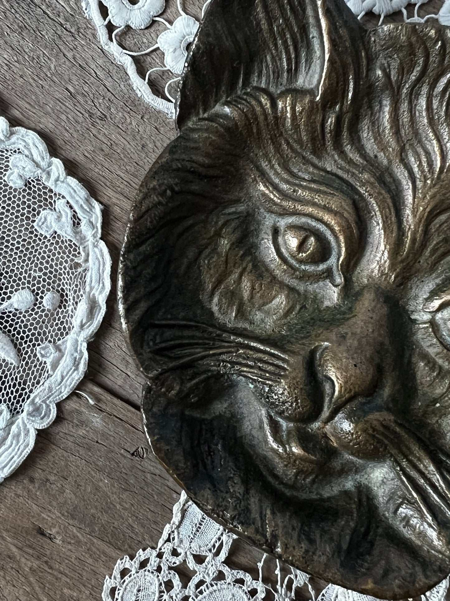 ★猫フェイスメタルトレイ