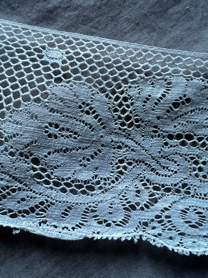 アンティークレース