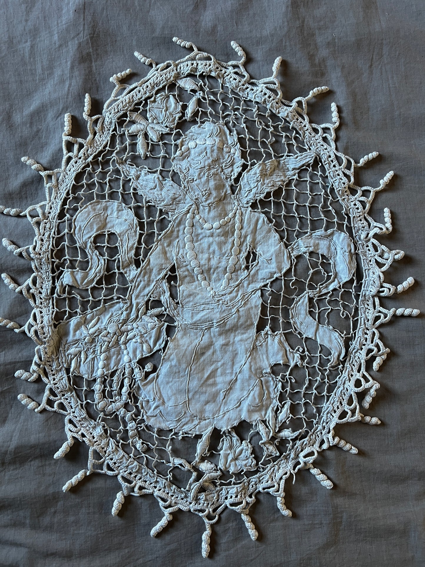 天使の刺繍クロス