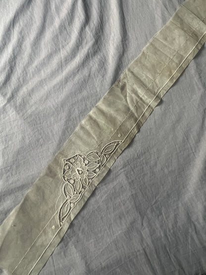 アンティークレース