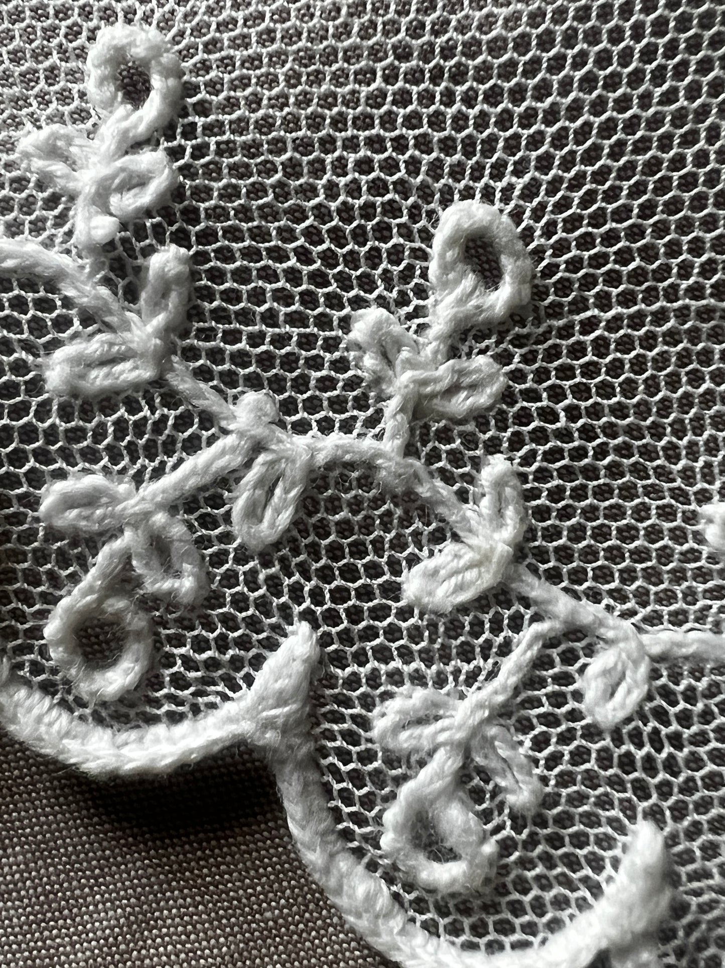 チュール刺繍レースカーテン