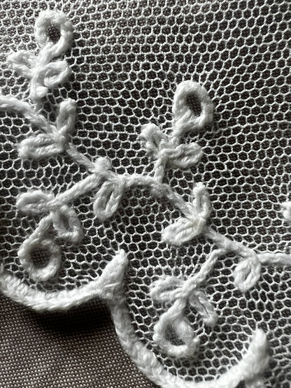 チュール刺繍レースカーテン