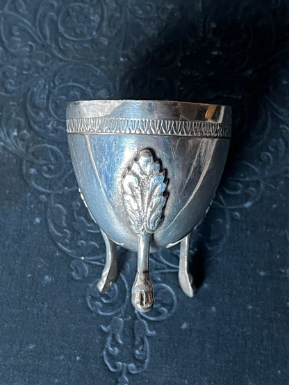 獣脚銀エッグスタンド