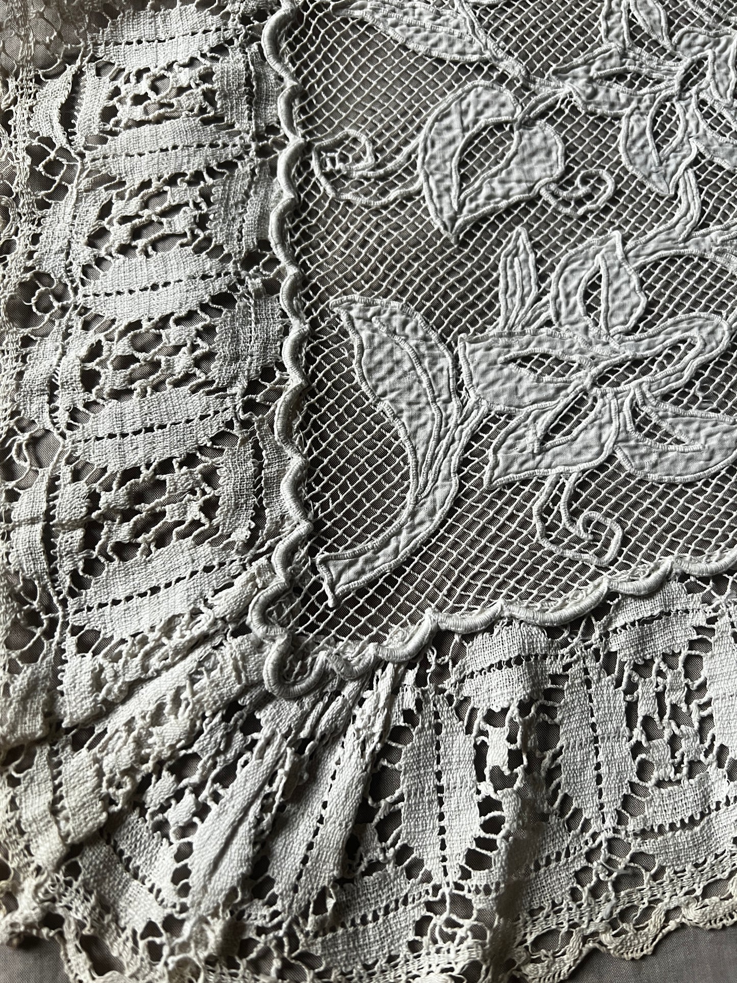 ★アンティークレース飾り布