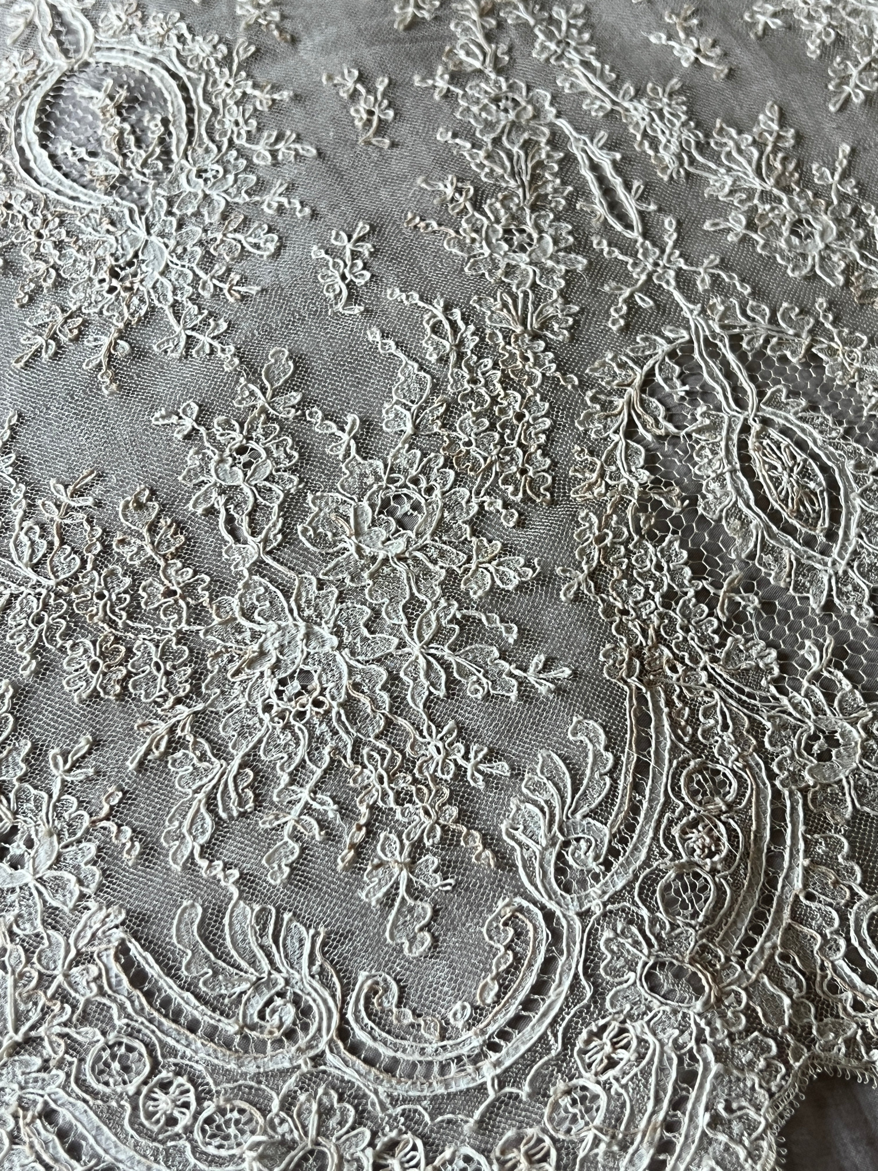 アンティークレース – France Antique 銀色アンティーク