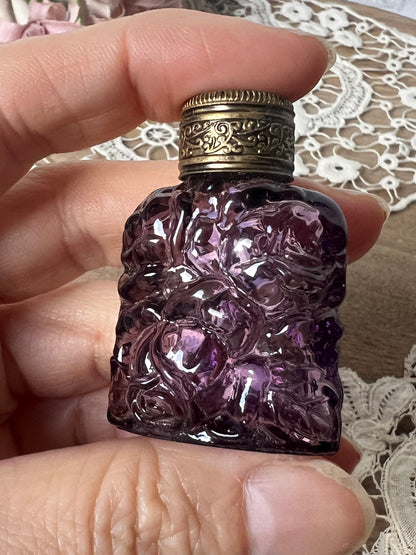★古い小瓶(ヴィオレット)