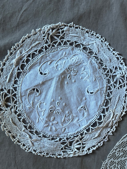 ★アンティークレース・刺繍セット