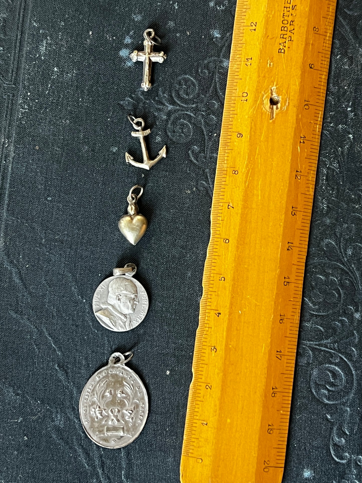 紙箱入りメダイセット