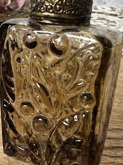 ★古い小瓶(アンバー)