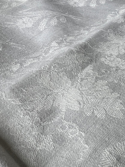 モノグラム刺繍ダマスク布