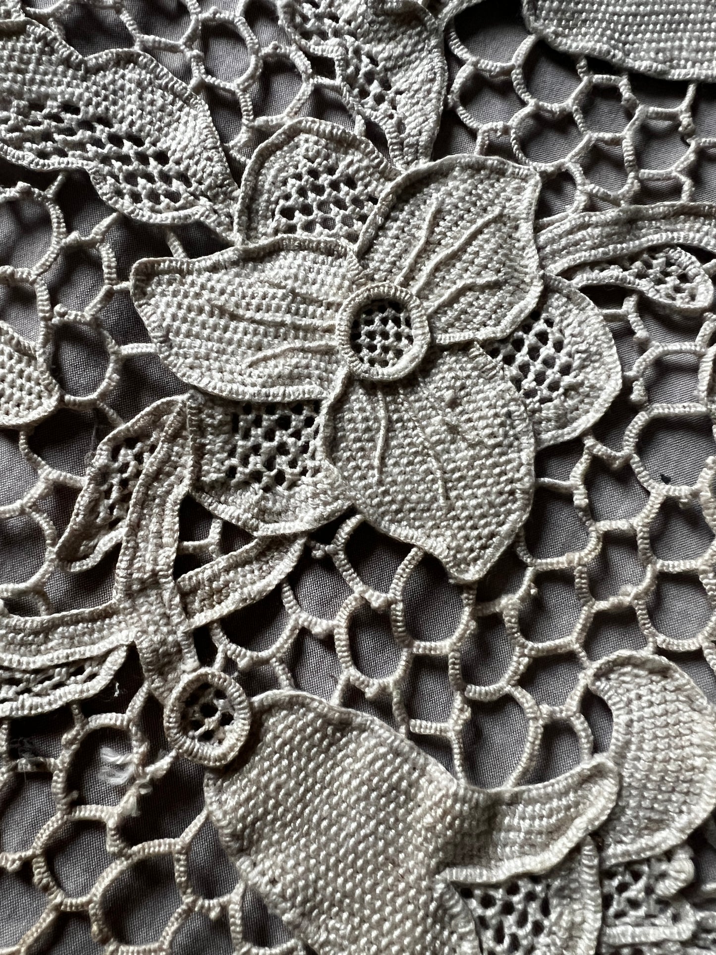 ★ニードルレース楕円クロス