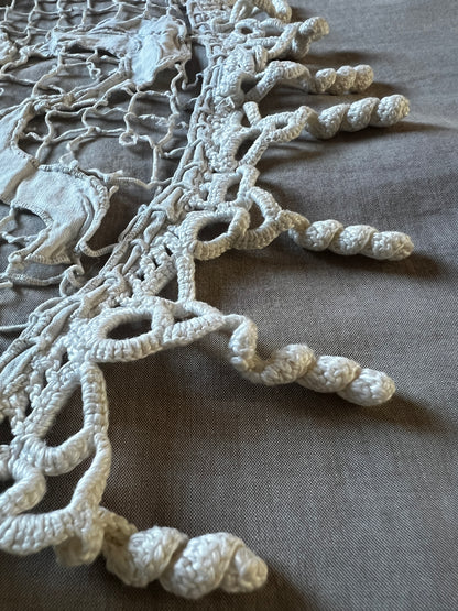 天使の刺繍クロス