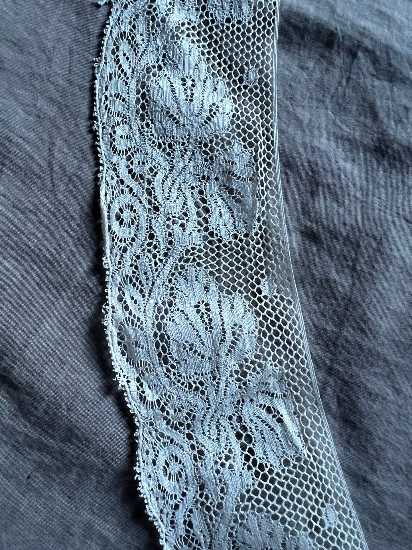 アンティークレース