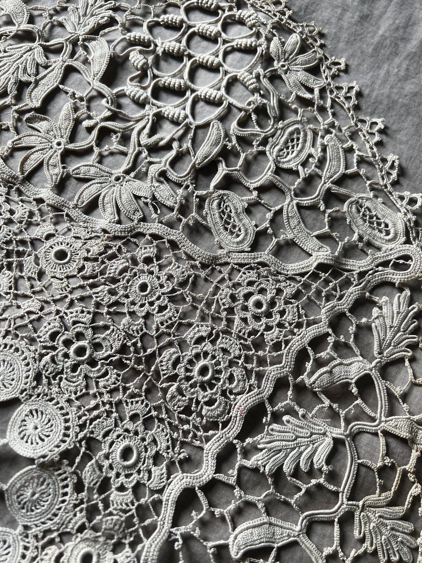 アイリッシュクロシェレース楕円形クロス