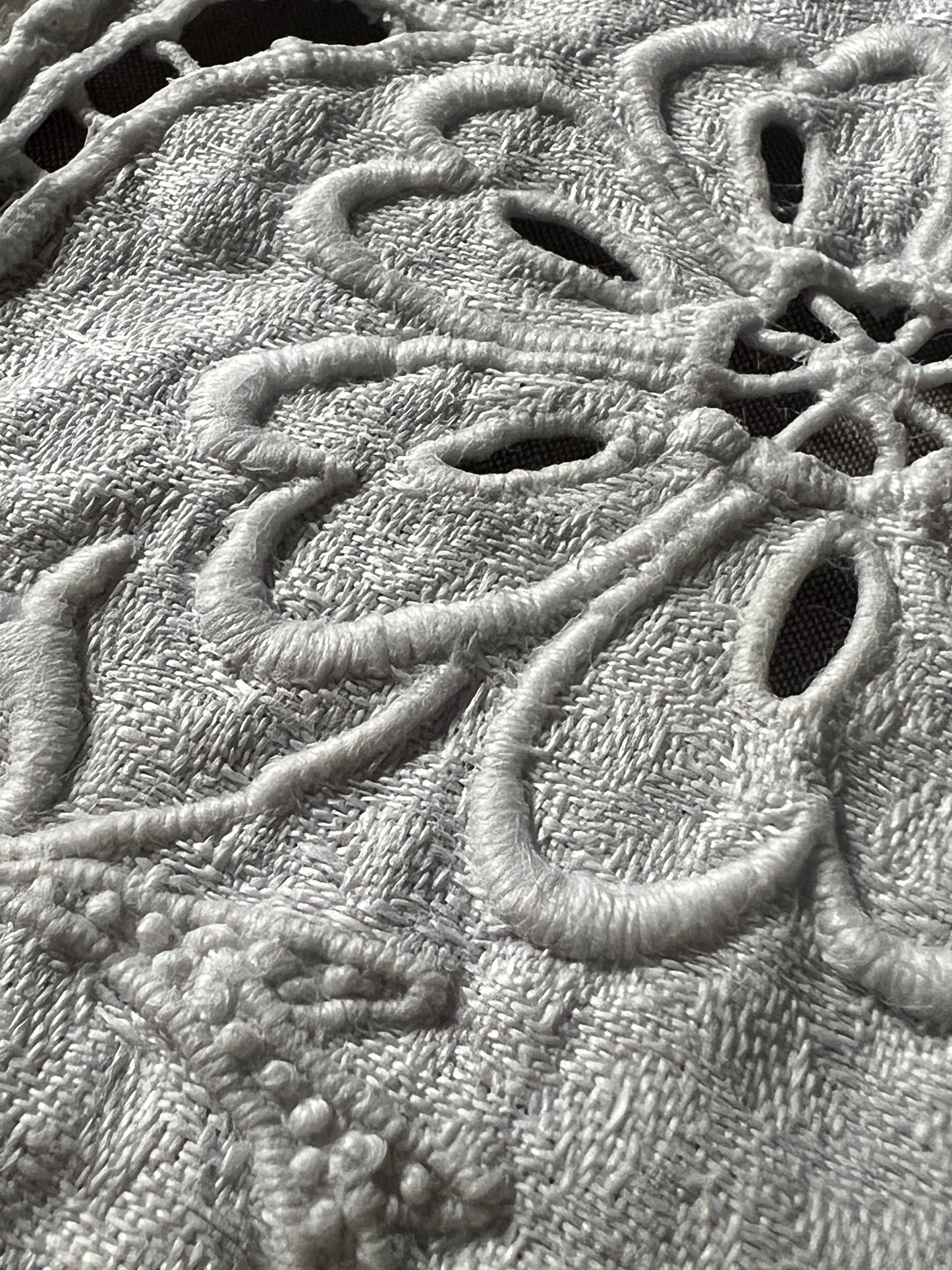 刺繍とレースのクロスセット