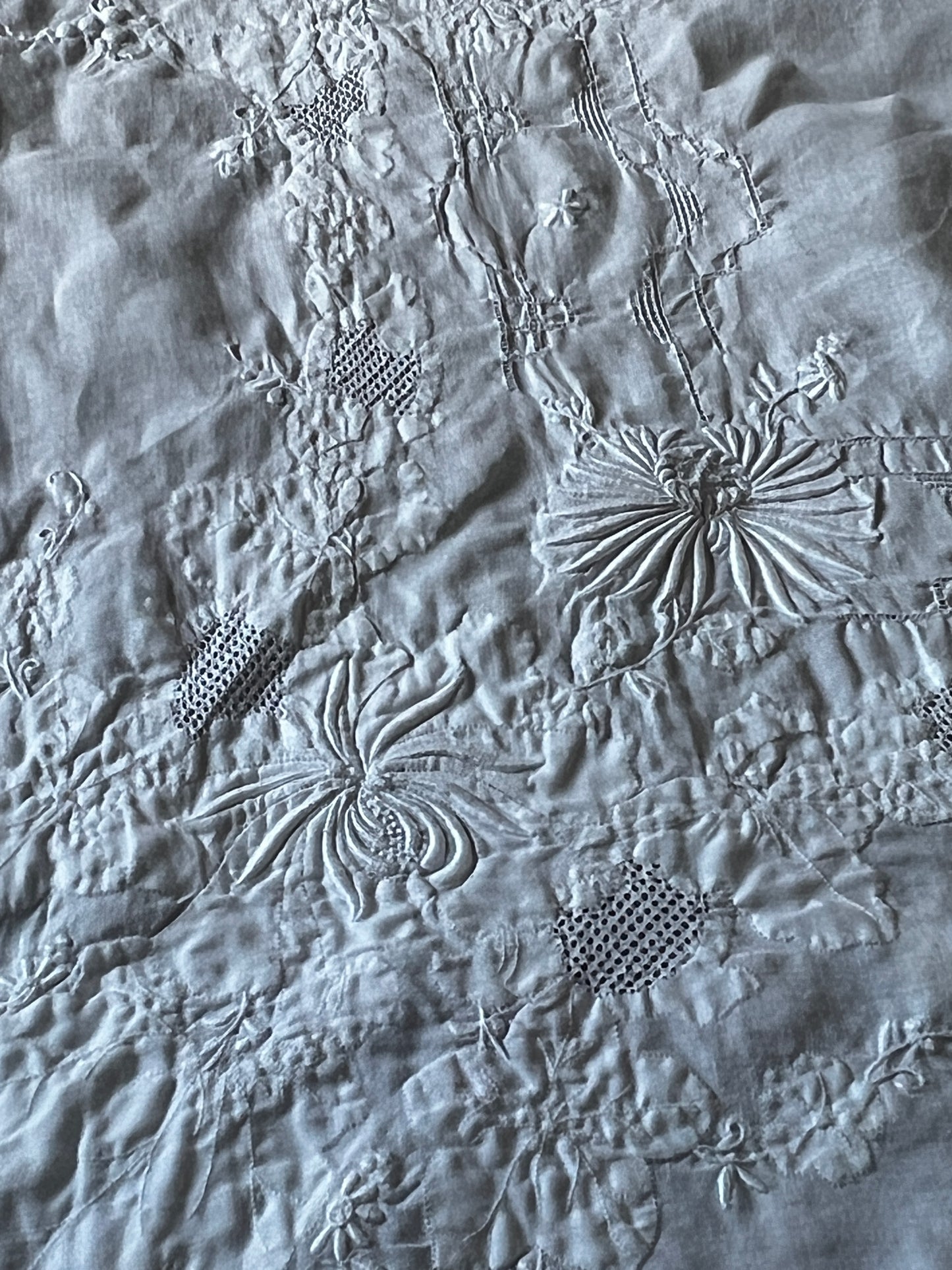 白刺繍大判クロス