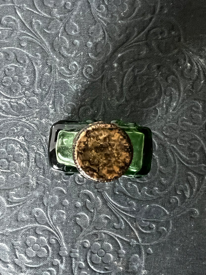 ★古い小瓶(グリーン)