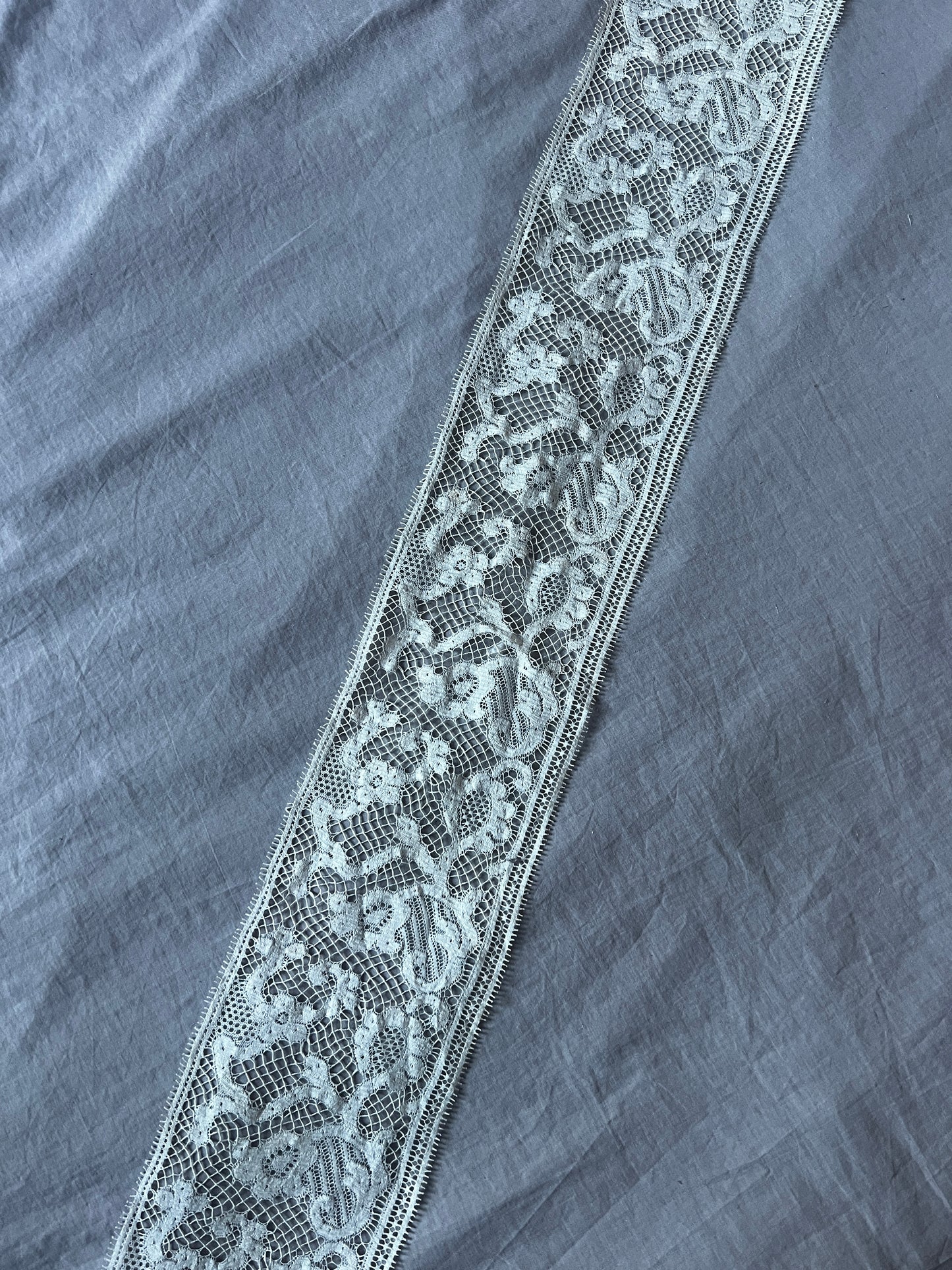 アンティークレース