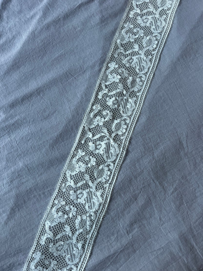 アンティークレース