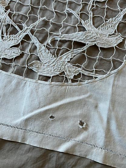 カットワーク刺繍クロス(鳥)