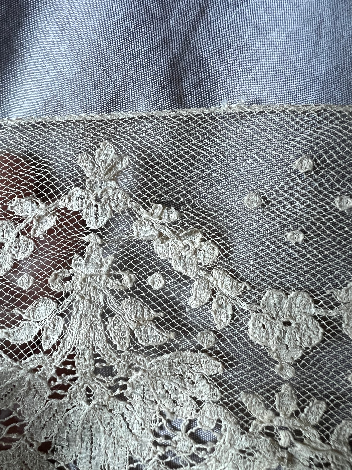 アンティークレース