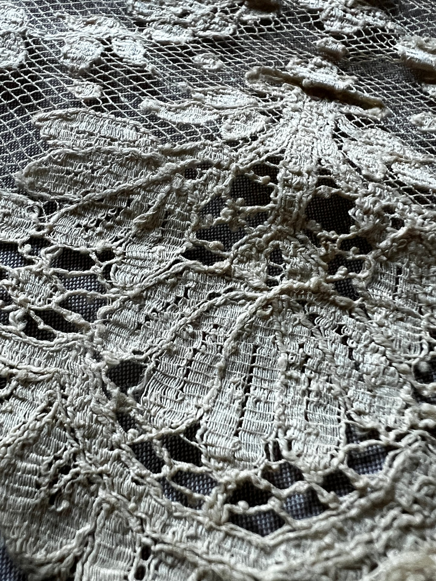 アンティークレース