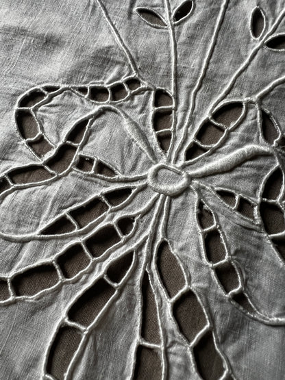 カットワーククロス