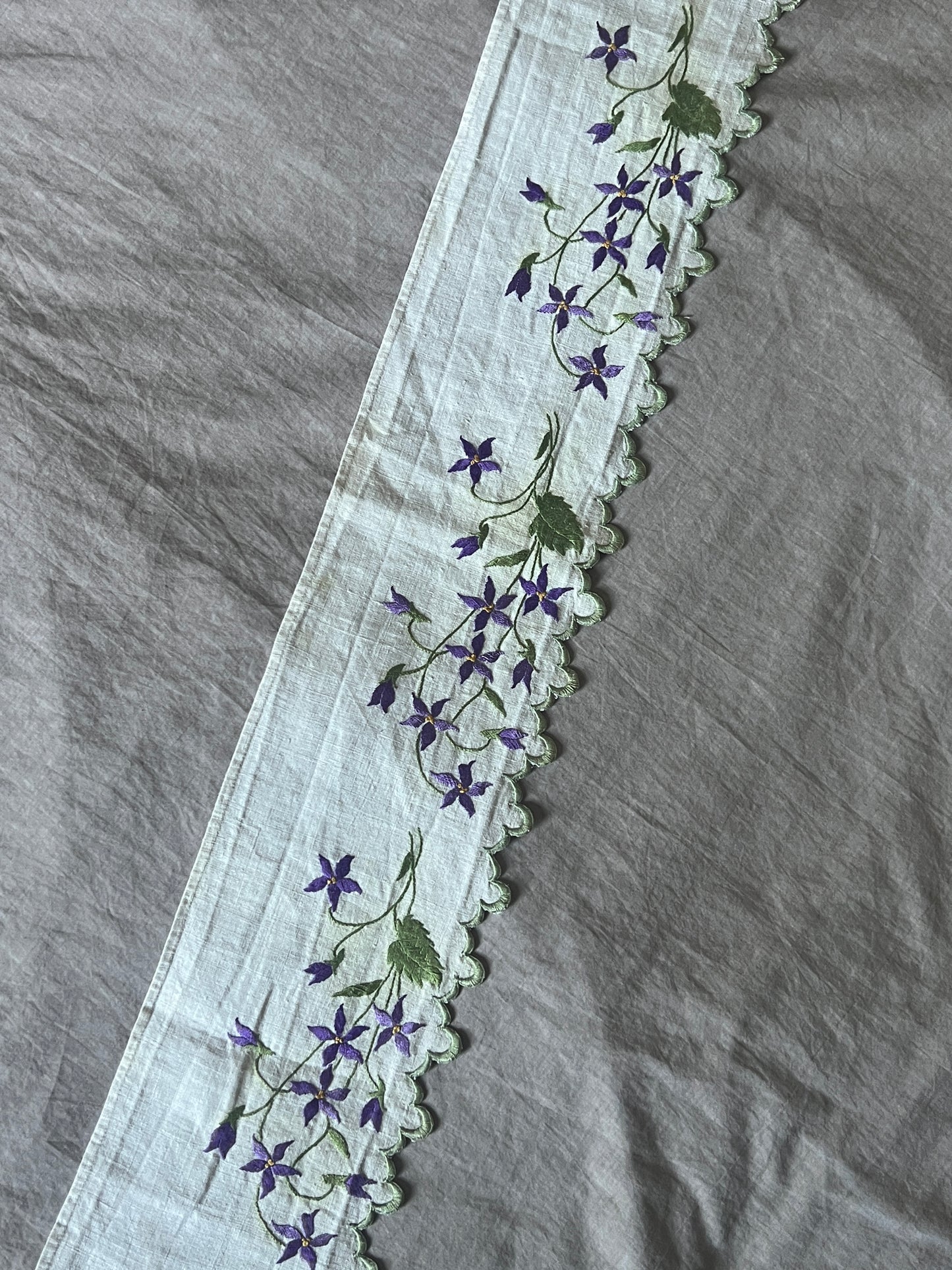 刺繍飾り布