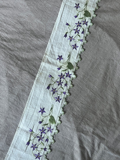 刺繍飾り布