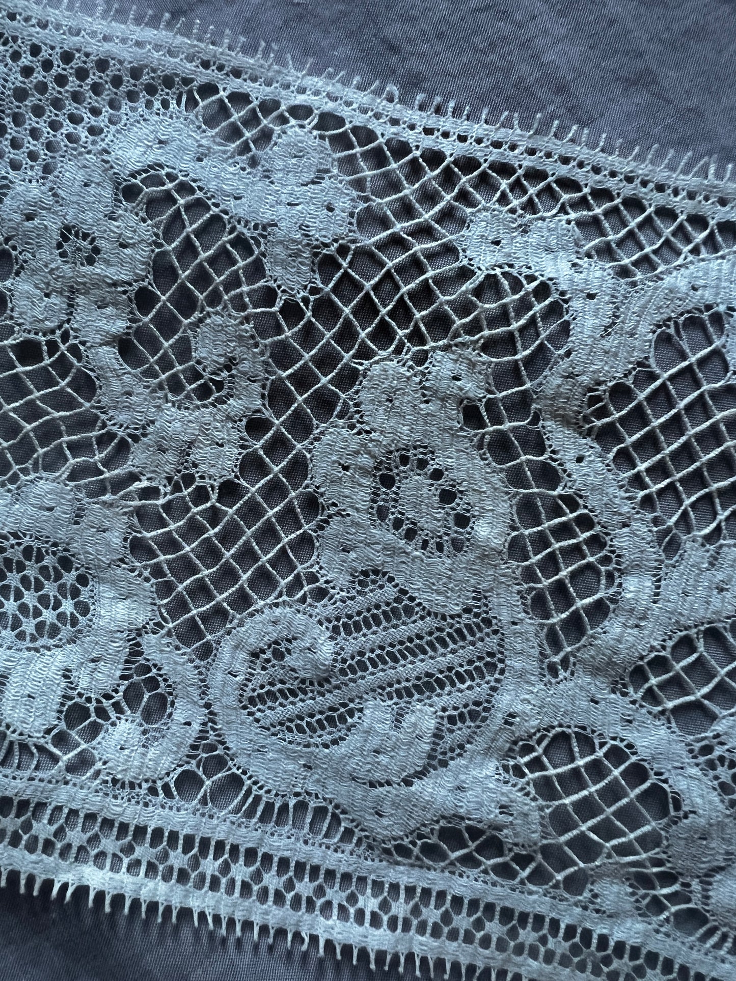 アンティークレース