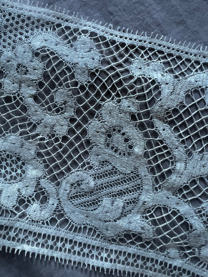 アンティークレース