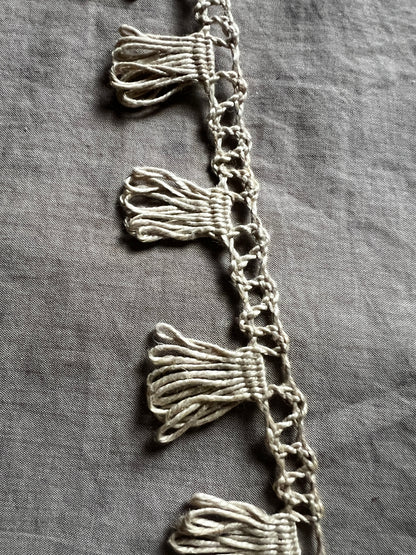 ★房飾り付きレース