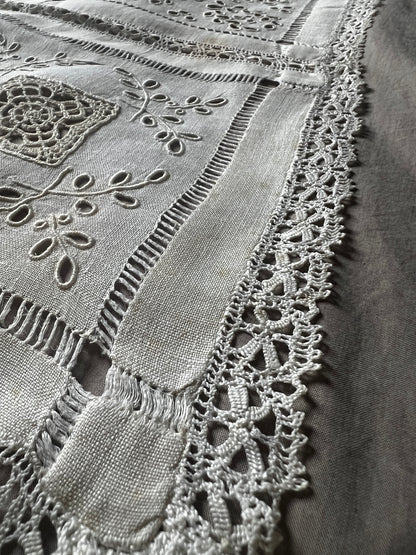 カットワーククロス