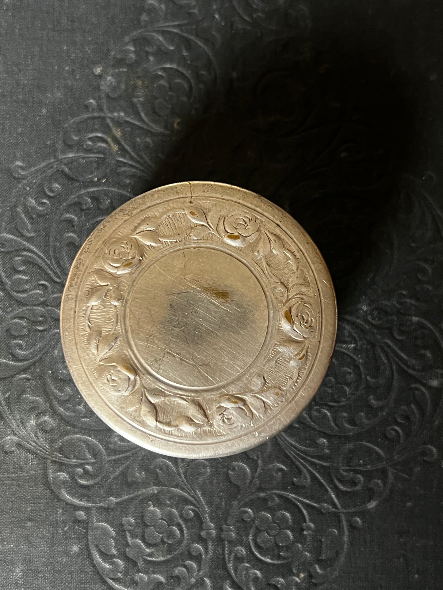 ★銀の小物ケース(薔薇)