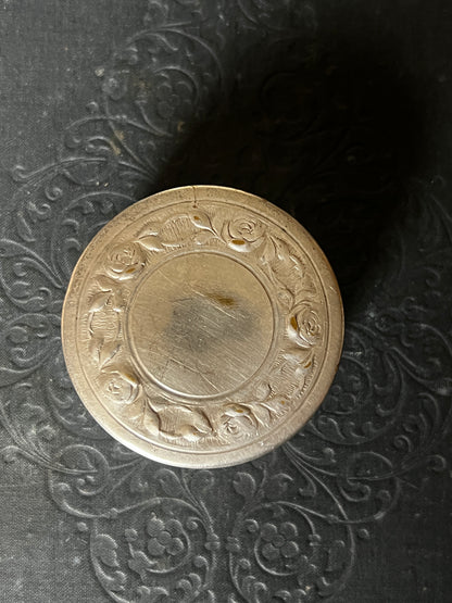 ★銀の小物ケース(薔薇)