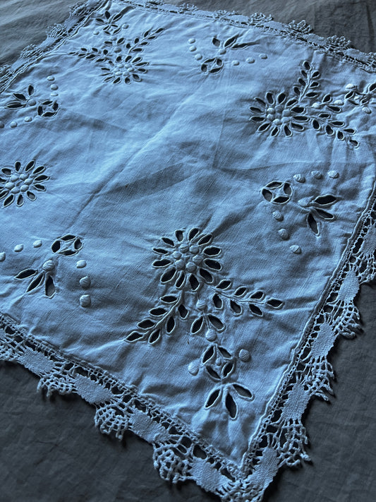 カットワーククロス