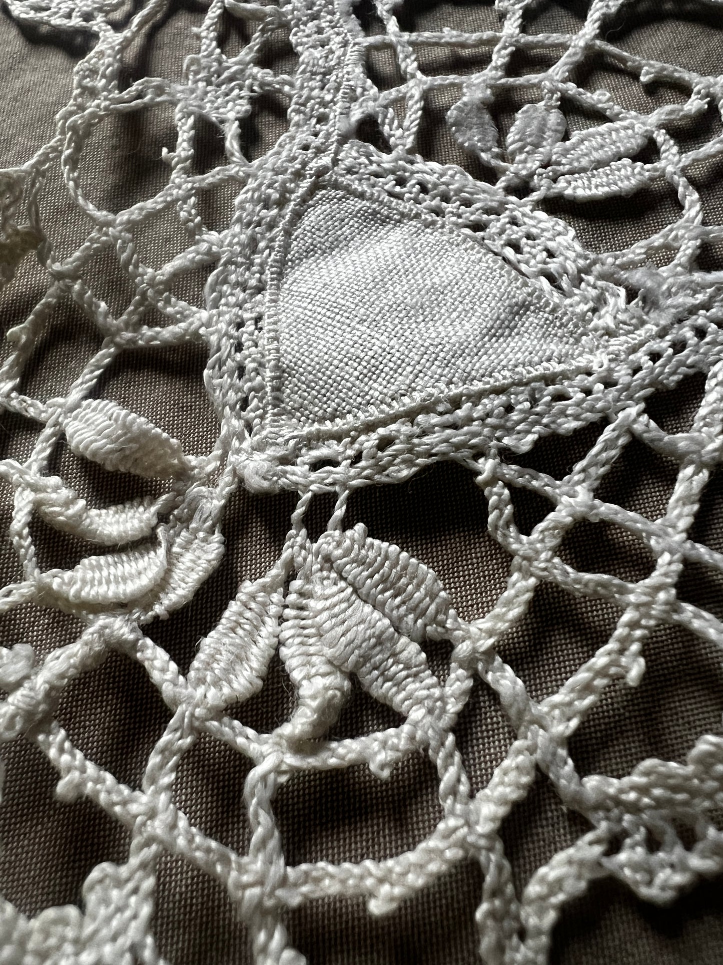 ★ボビンレースのオーバルクロス