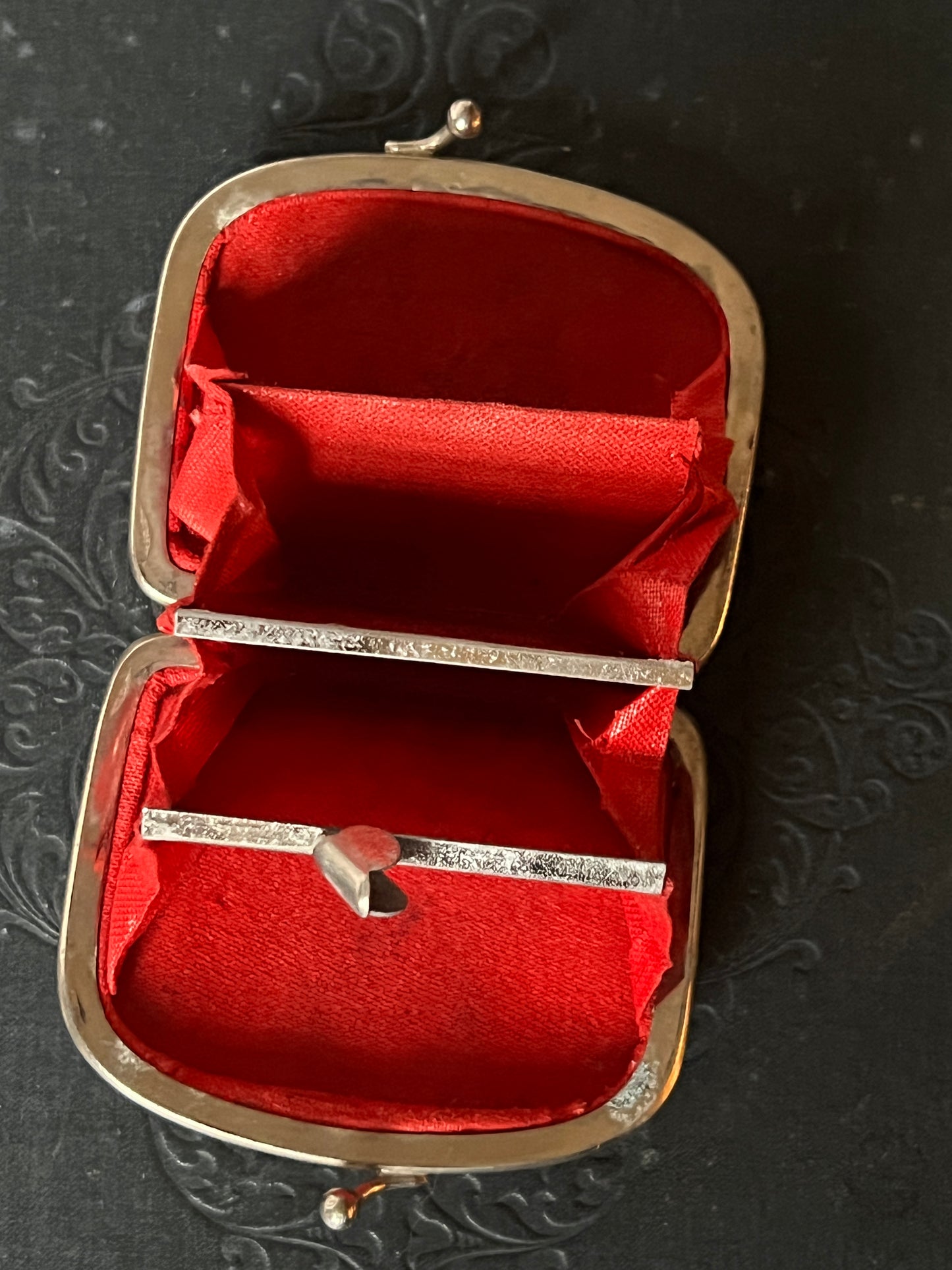 マザーオブパールのがま口(ダメージ)