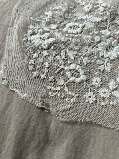 チュール刺繍ボネトップ