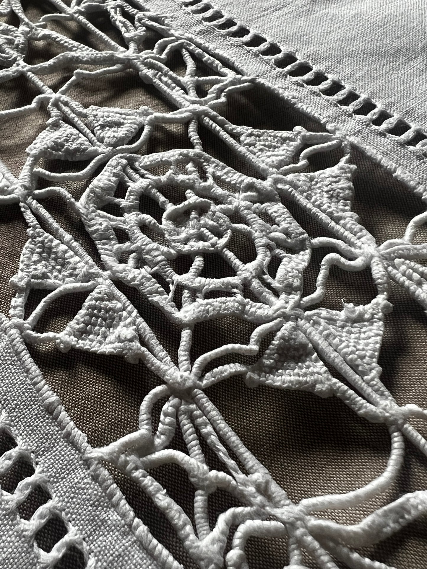 ニードルレースの端布