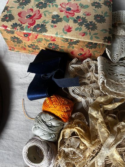 レース入りカルトナージュ箱