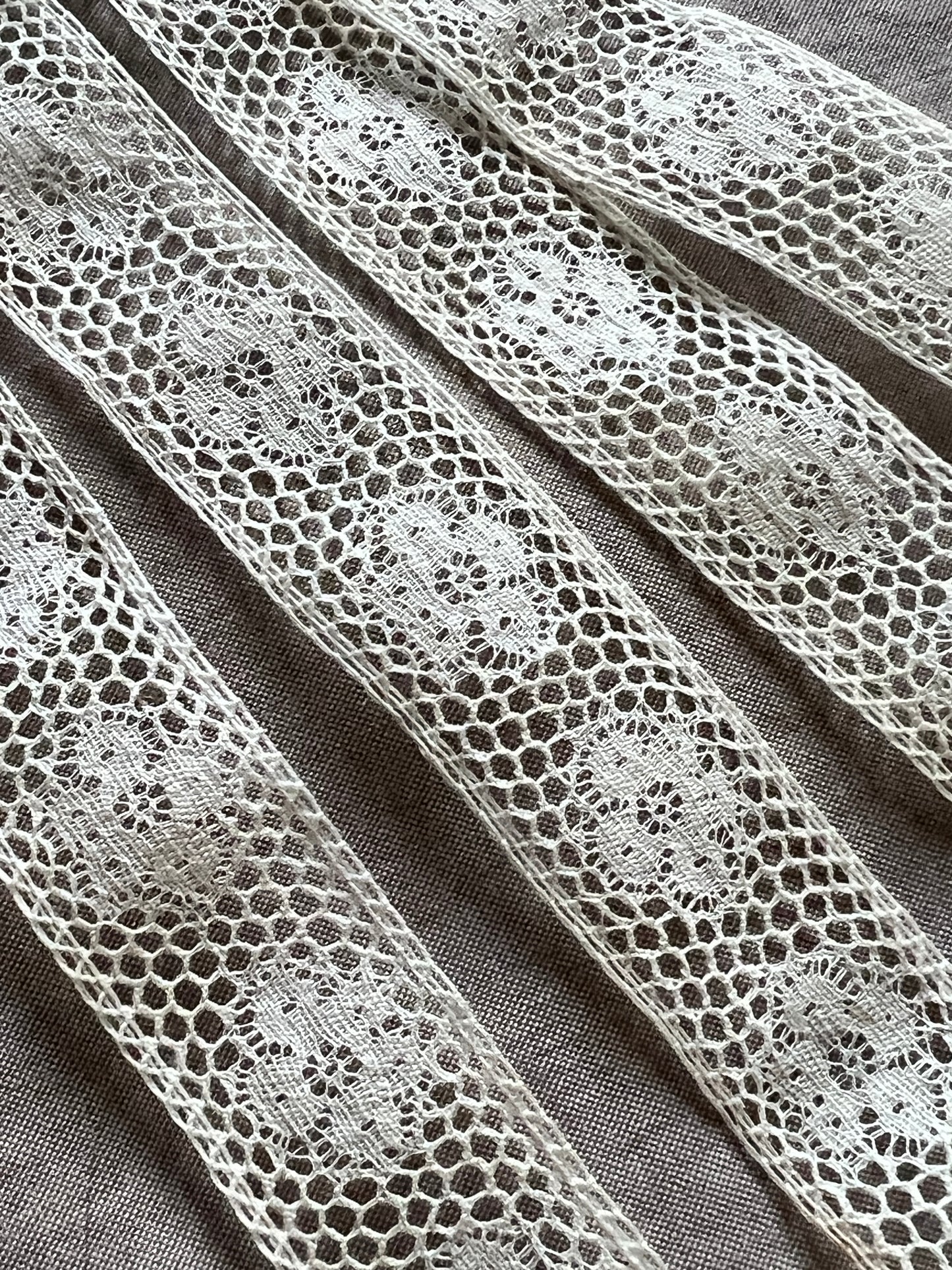 アンティークレース