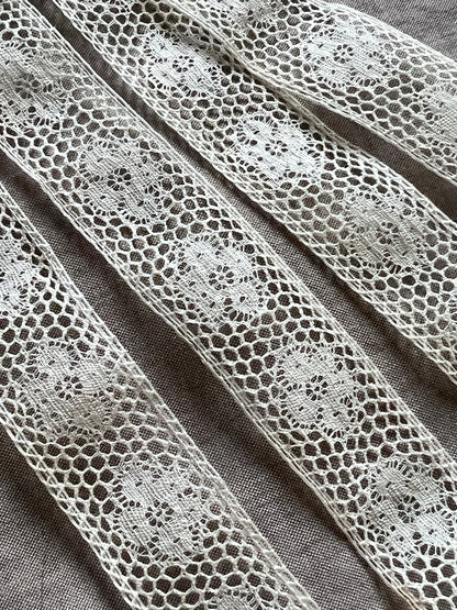 アンティークレース