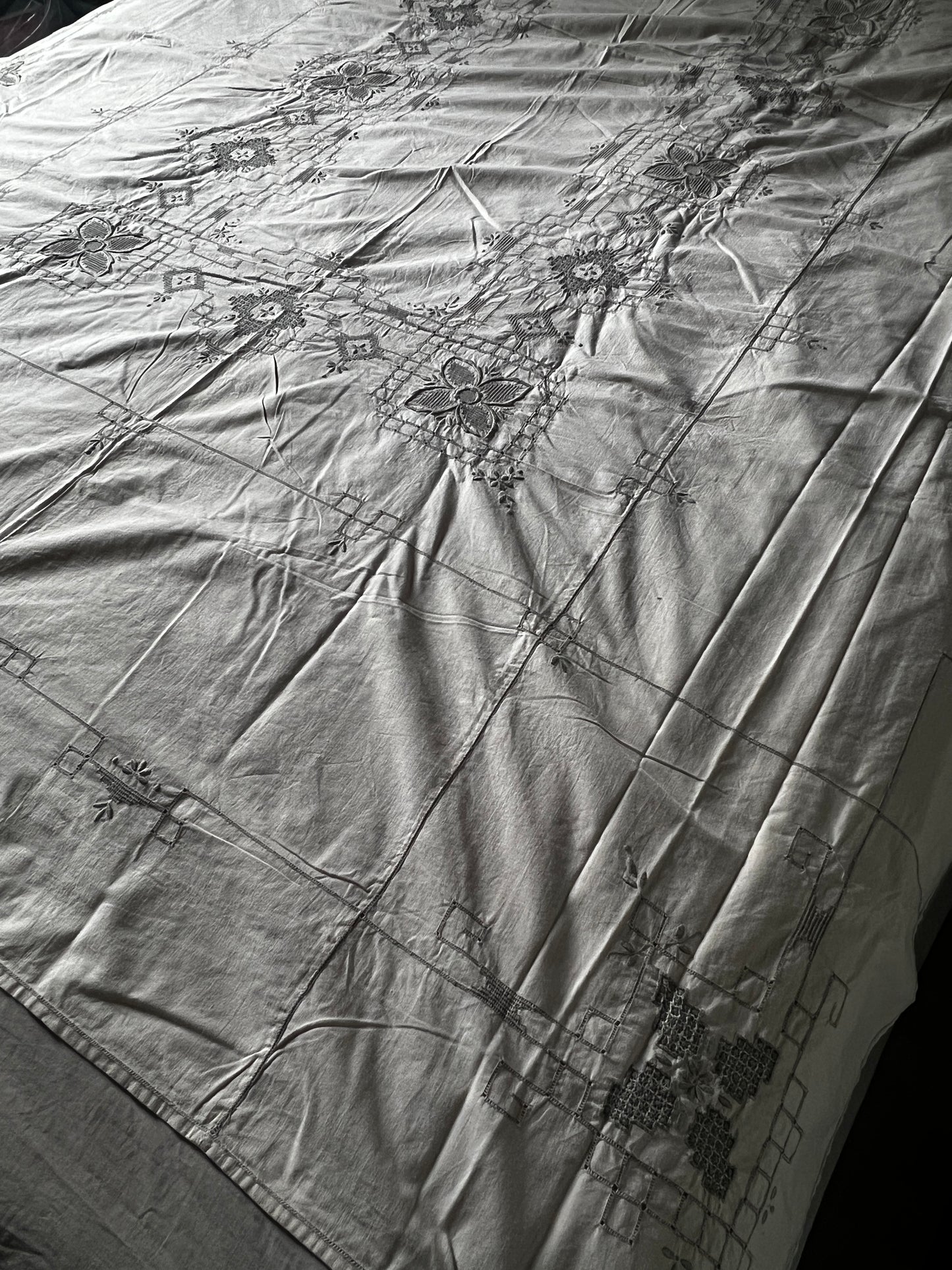 ★マデイラ刺繍大判クロス