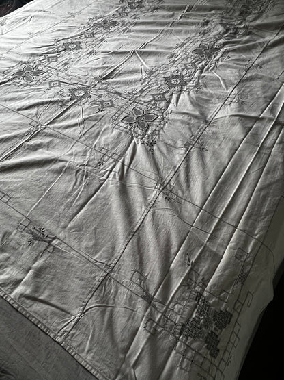 ★マデイラ刺繍大判クロス